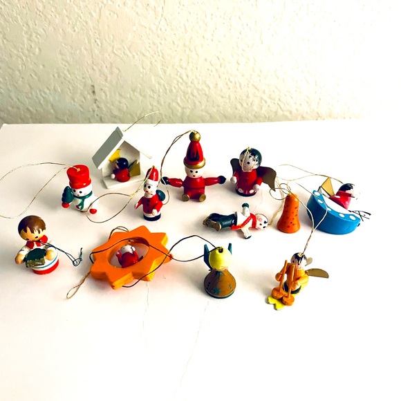 Vintage 1970’s Handmade Wooden German Mini Christmas Ornaments – Set Of 12 - Picture 1 of 4